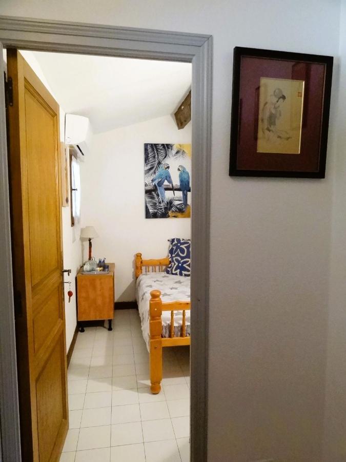 Chambre Independante Piscine, Parc, Cuisine... Brézilhac エクステリア 写真