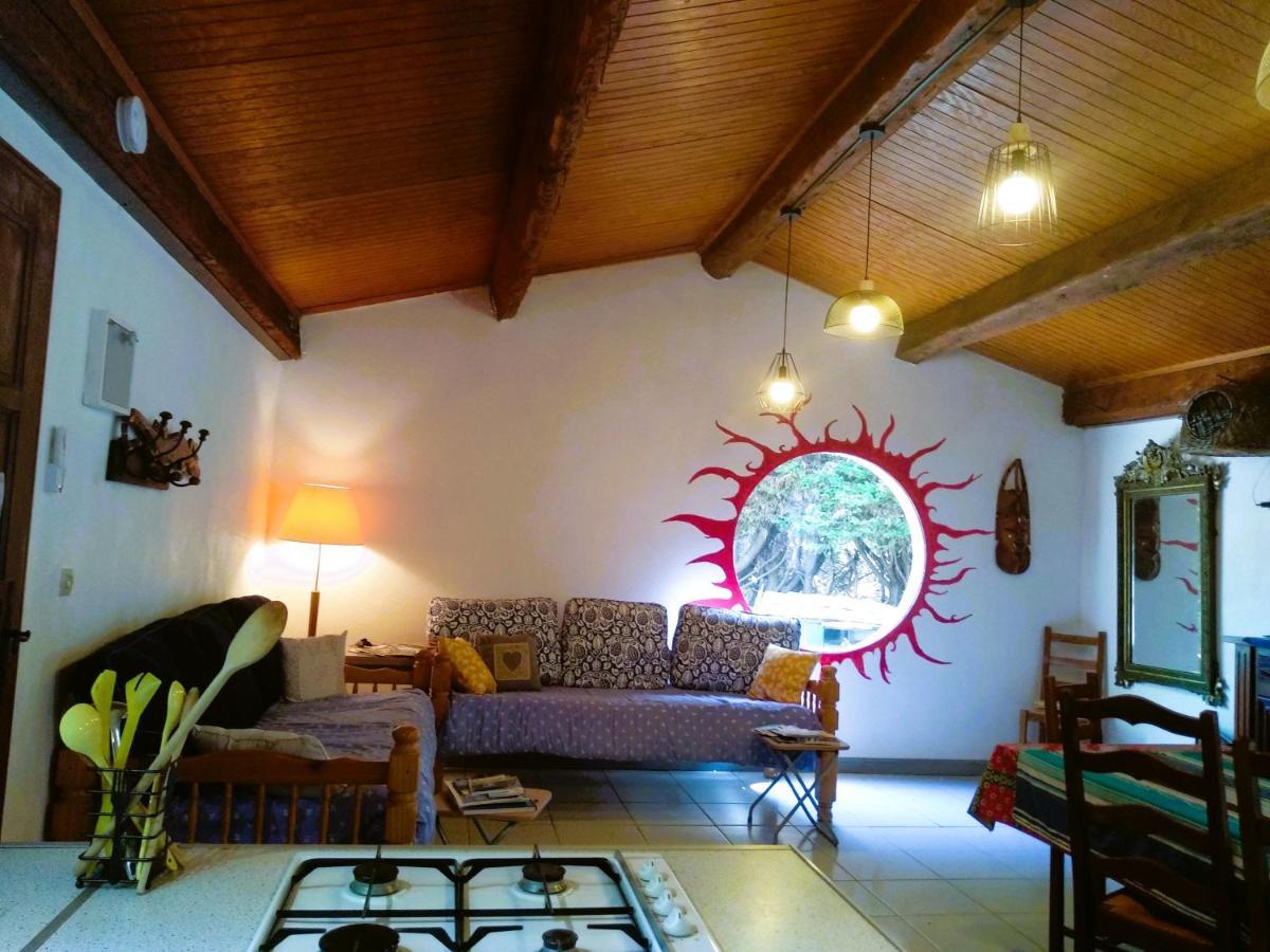 Chambre Independante Piscine, Parc, Cuisine... Brézilhac エクステリア 写真