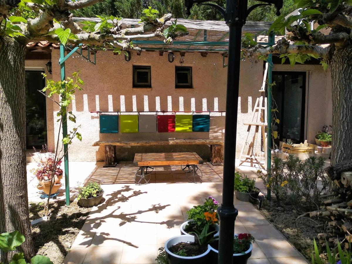 Chambre Independante Piscine, Parc, Cuisine... Brézilhac エクステリア 写真